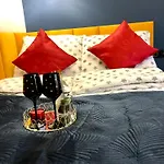 Golden Luxury *
